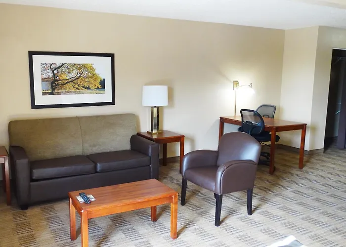 Extended America Select - - State Street 2* Rockford