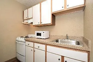 Extended America Select - - State Street 2* Rockford