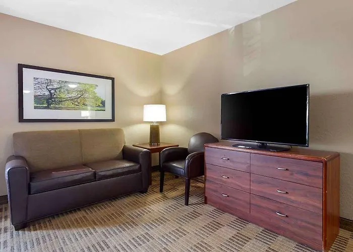 Extended America Select - - State Street Hotel Rockford