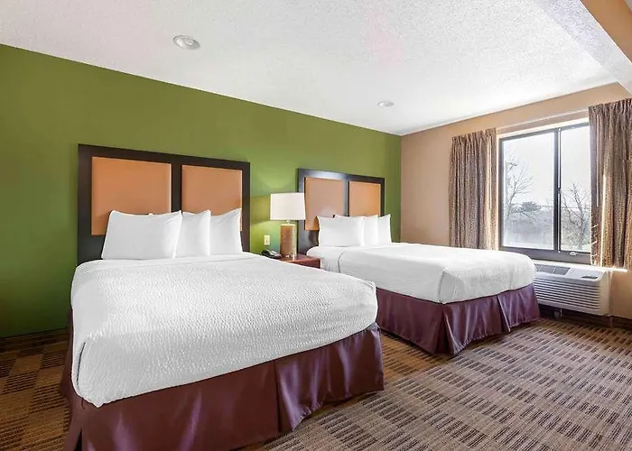 Extended America Select - - State Street 2* Rockford