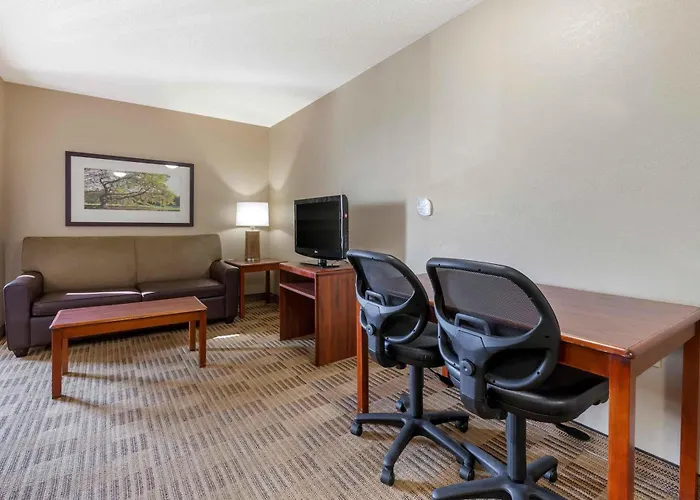 Extended America Select - - State Street Hotel Rockford