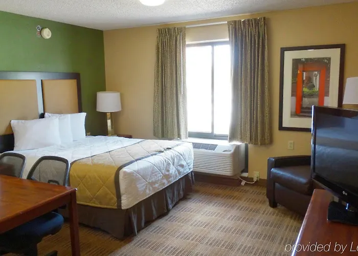 Extended America Select - - State Street 2* Rockford